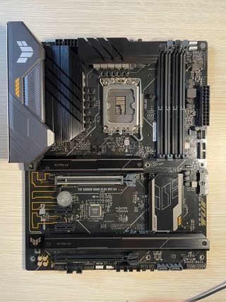 Placa Base ASUS TUF Gaming B660-Plus WiFi D4