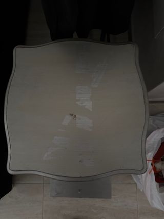 Mesa auxiliar vintage madera y mármol es pesada