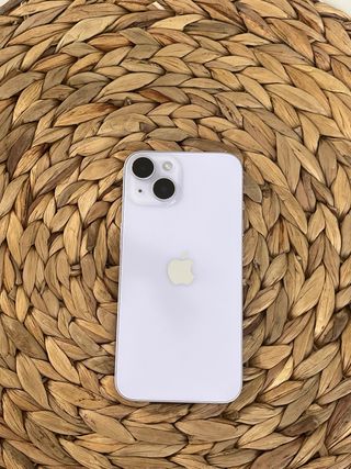 iPhone 14 Morado
