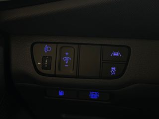 Hyundai IONIQ 1.6GDI-HEV TECNO.- " AUTOMÁTICO ".- " HÍBRIDO".- " GARANTÍA OFICIAL HYUNDAI ".- " NACIONAL ".- " BAJO CONSUMO ".- " MANTENIMIENTOS AL DÍA ".-