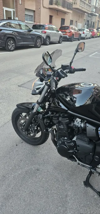 Suzuki GSF 650 Bandit ...90 cv