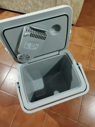 Nevera portátil Severin 12V verde