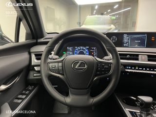 Lexus UX250h PREMIUM 2021 REF 0514