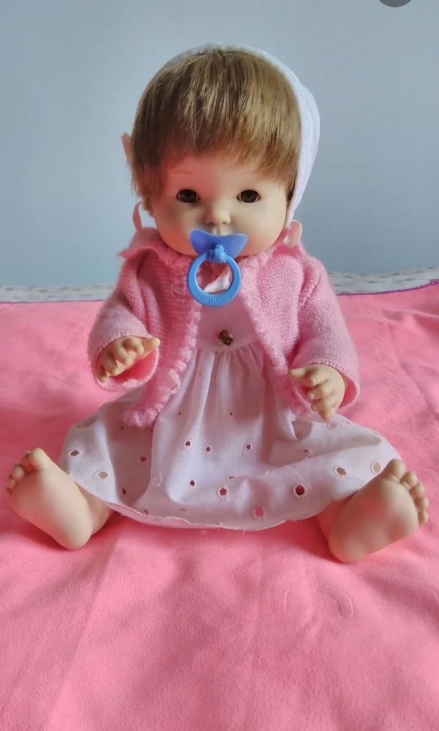 Muñeca Nenuca Vestido Rosa