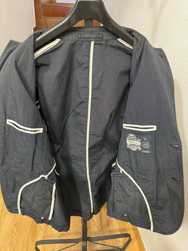 Americana gris hombre