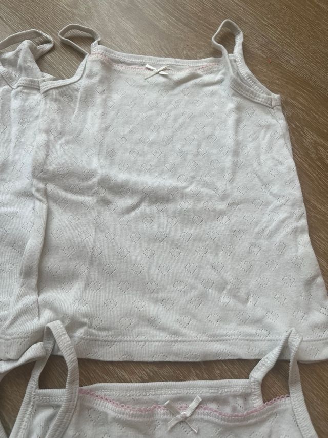 Pack 4 Camisetas Interiores Niña Blancas