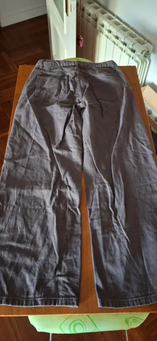 Pantalones anchos mujer grises