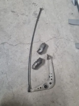 Freno de pie y estriberas