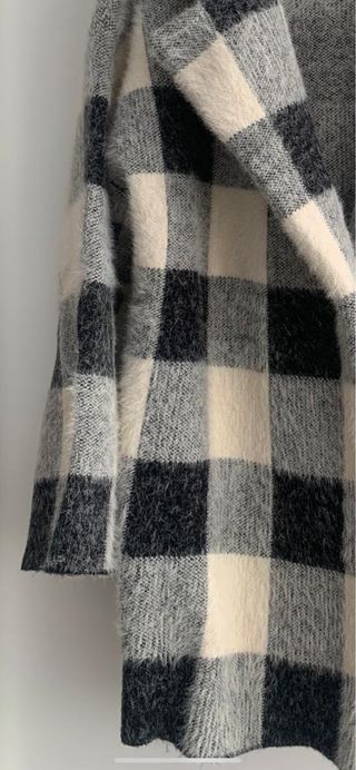 Abrigo cuadros oversize Mango Talla S
