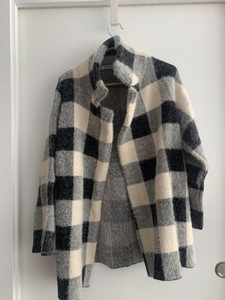 Abrigo cuadros oversize Mango Talla S