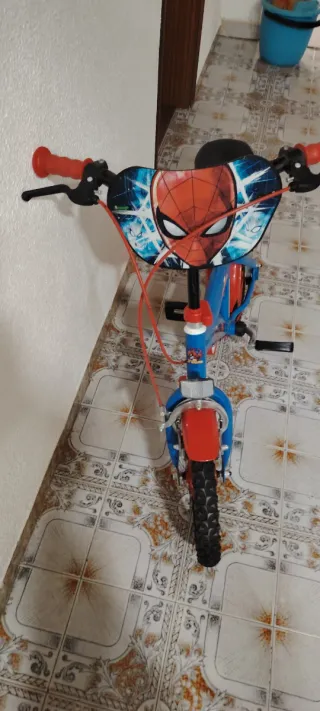 Bicicleta Infantil Spiderman Azul y Roja