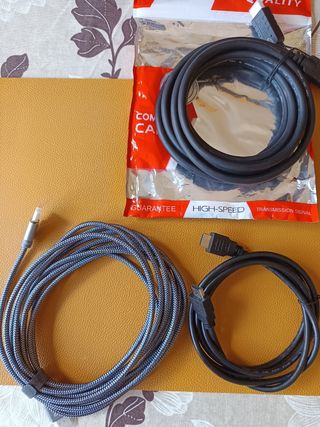 3 Cables HDMI