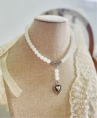 Collar Corazón Plateado para fallera o huertana