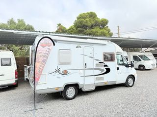 Autocaravana rutera alta gama Dethleffs 