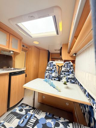 Autocaravana rutera alta gama Dethleffs 