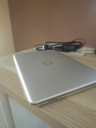 Portátil HP 15s-eq1034ns Plata