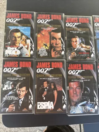 Lote 16 Películas James Bond VHS (1962-1989)