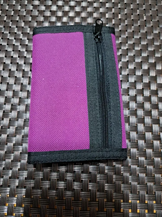 Cartera Nailon DOONE Morada