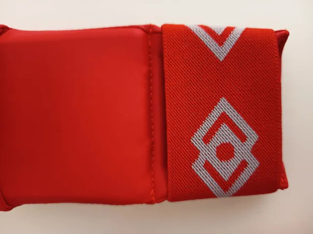 Guantillas Karate WKF Daedo XXS Rojas