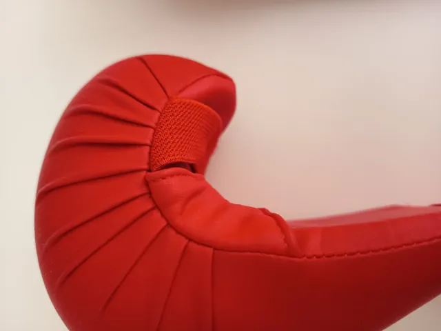 Guantillas Karate WKF Daedo XXS Rojas