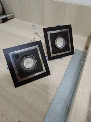 Focos 13x13cm (bombillas incluidas)