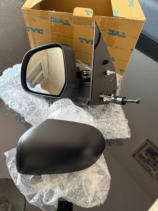 Retrovisor Izquierdo Nissan Micra K12