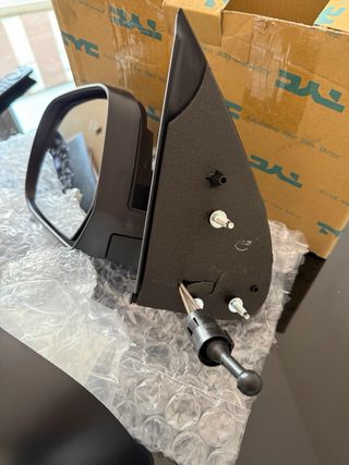 Retrovisor Izquierdo Nissan Micra K12