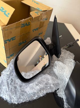 Retrovisor Izquierdo Nissan Micra K12
