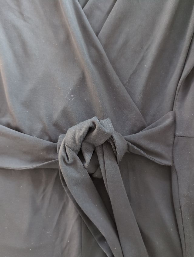 Tuta elasticizzata nera