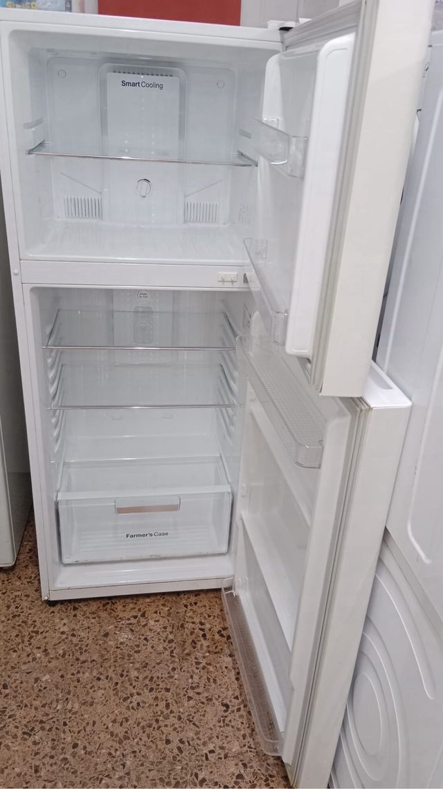 Nevera Daewoo 70cm ancho con garantía