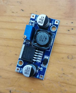 CIRCUITO Reductor Voltaje regulable potenciómetro