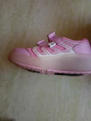 Zapatillas Patín con Luces Niña Rosa talla 34
