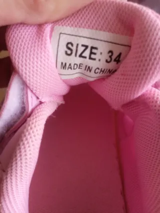 Zapatillas Patín con Luces Niña Rosa talla 34
