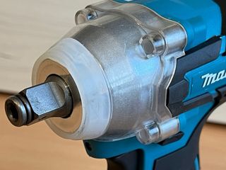 Llave de Impacto DTW600