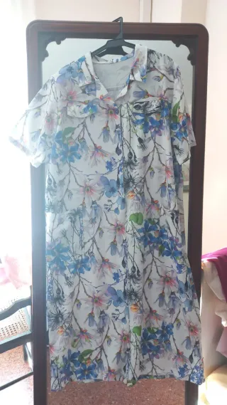 Camisón estampad floral abierto en  espalda