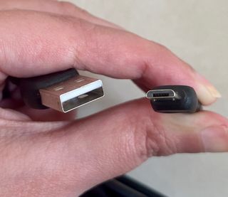 Cable USB negro