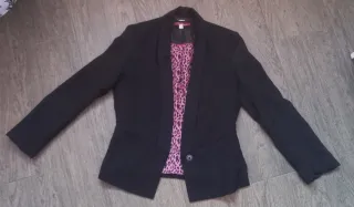 Americana corta Bershka negra Talla S