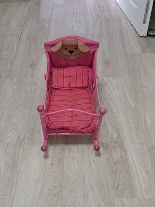Cuna para muñeca.