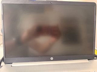 Portátil HP Ryzen 7 5700u 8GB RAM