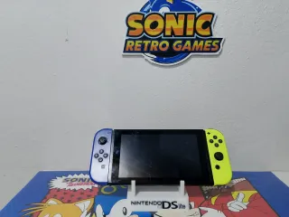 Nintendo Switch Azul y Amarillo 