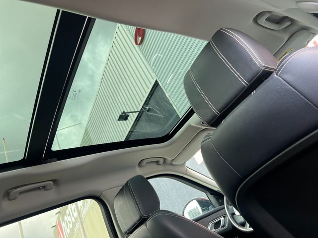 Land Rover Range Rover Velar 2.0 D240 177kW R-Dynamic HSE 4WD Auto