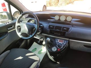 Citroen C8 2011