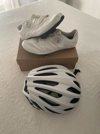 Casco Talla L y Zapatillas Mavic Talla 44