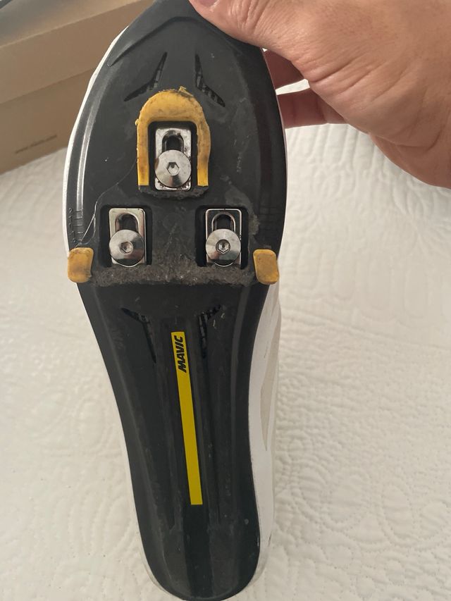 Casco Talla L y Zapatillas Mavic Talla 44