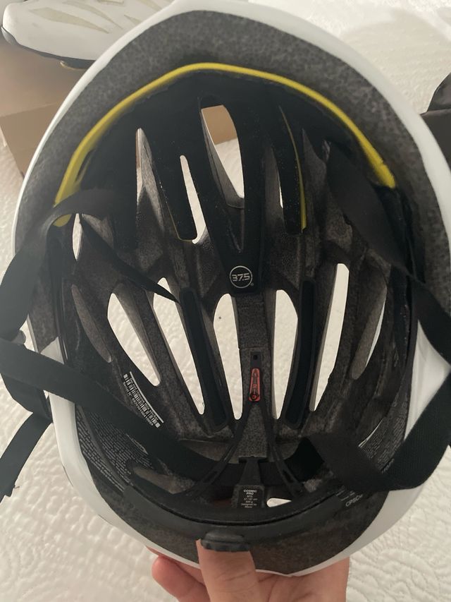 Casco Talla L y Zapatillas Mavic Talla 44