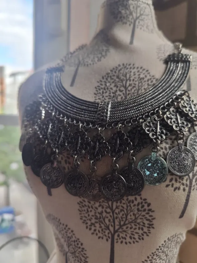 Collar Egipcio con Monedas