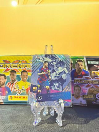 Cromo de fútbol Topps Crystal Messi UCL ICON