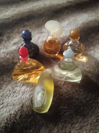 Miniaturas Perfume Yves Rocher 15 euros lote.