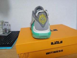 Nike LeBron Witness 7 Gris/Verde