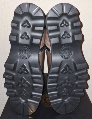 Botines marca Melvin & Hamilton